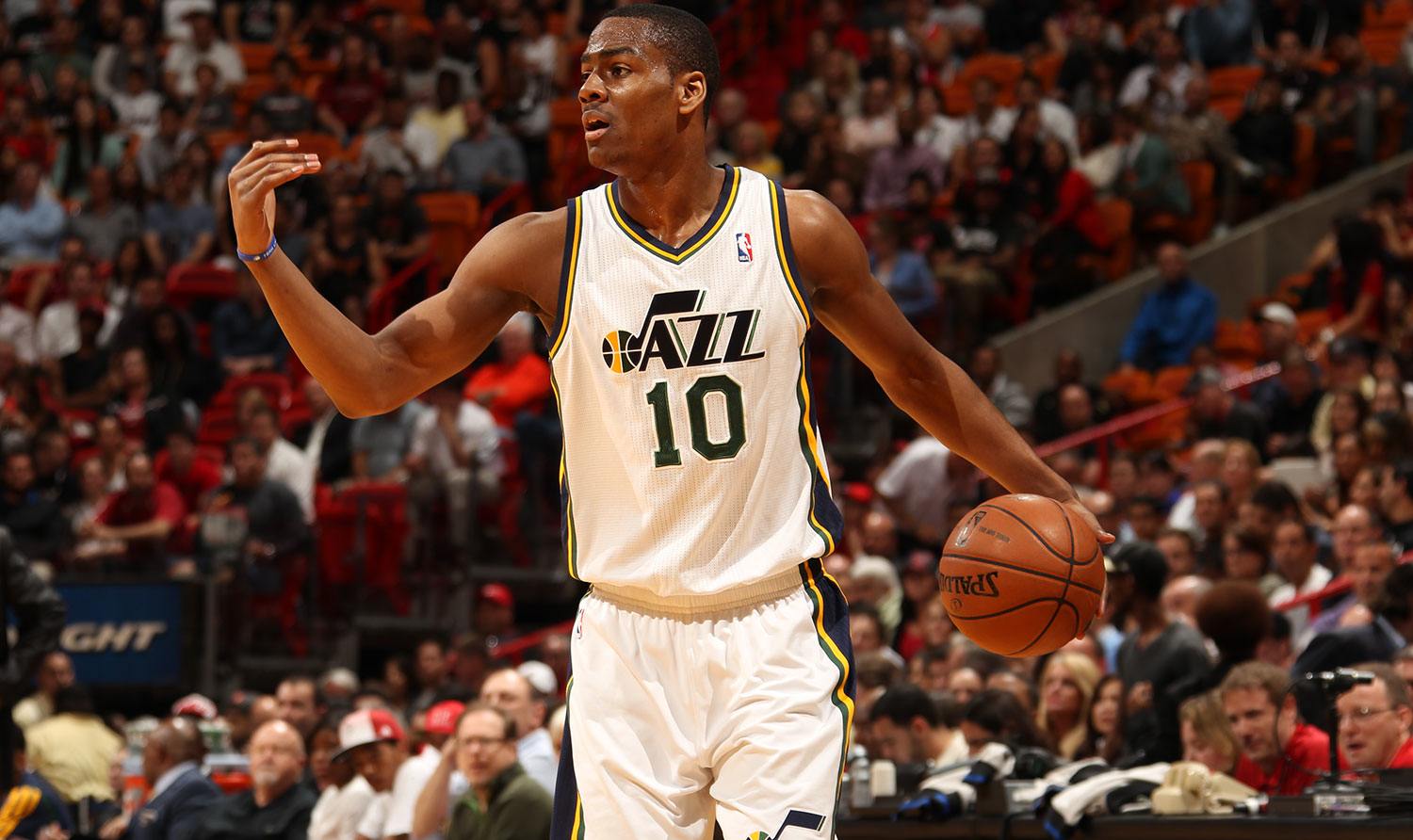 Jazz Guard Alec Burks Out Indefinitely With Ankle Injury